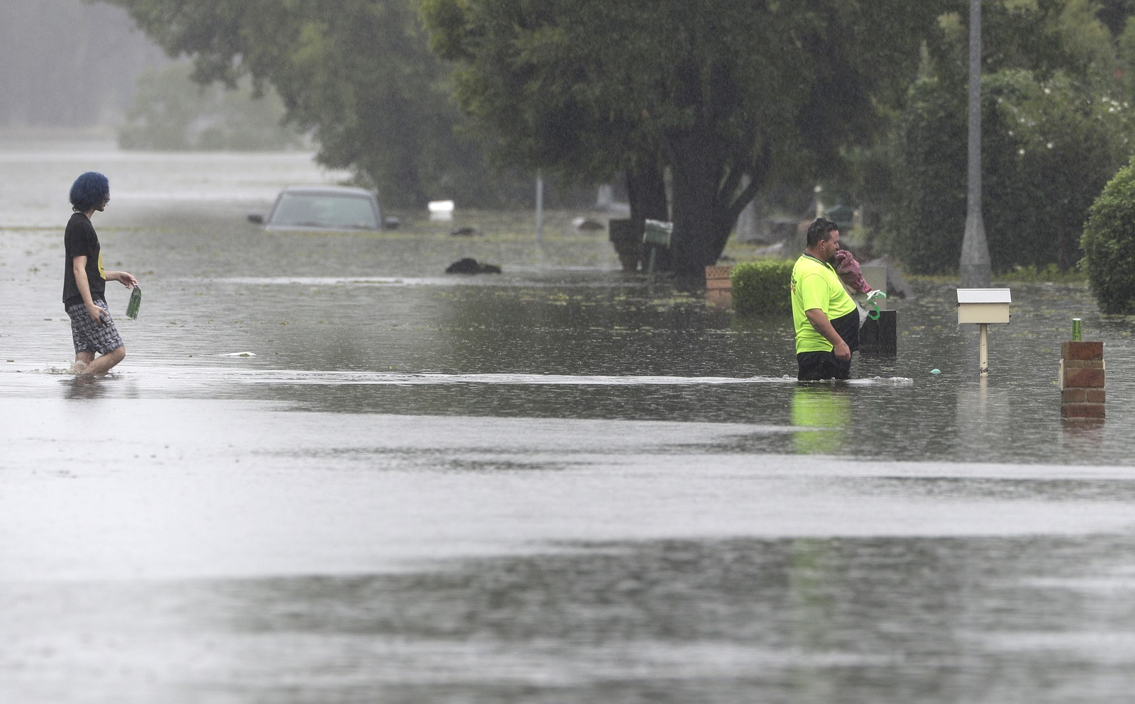 Australian east coast rain to ease but flooding continues | The Manila ...